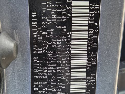 Used 2025 Toyota Corolla LE FWD image 30