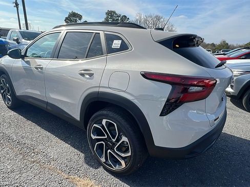 New 2026 Chevrolet Trax RS w/ Driver Confidence Package image 7