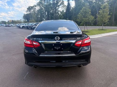 Used 2016 Nissan Altima 2.5 SR FWD image 10