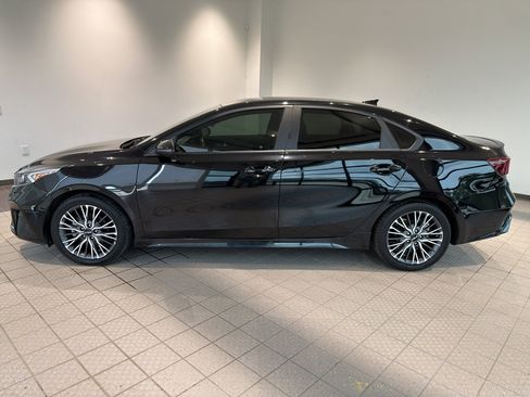 Used 2023 Kia Forte GT-Line FWD image 2