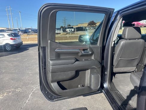 Used 2024 GMC Sierra 1500 SLT image 30