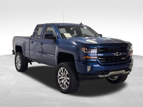 Used 2018 Chevrolet Silverado 1500 LT w/ All Star Edition AWD/4WD image 16
