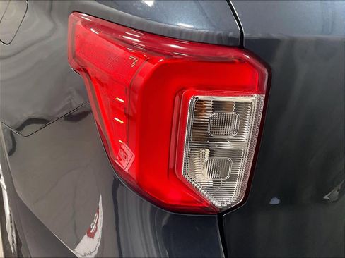 Used 2023 Ford Explorer XLT w/ Equipment Group 202A image 26
