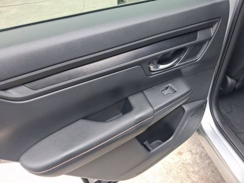 Used 2025 Honda CR-V Sport-L image 9