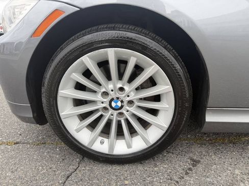Used 2011 BMW 328i xDrive Wagon AWD/4WD image 10