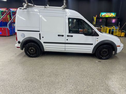 Used 2013 Ford Transit Connect XLT image 6