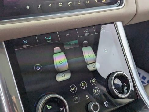 Used 2020 Land Rover Range Rover Sport HSE image 21