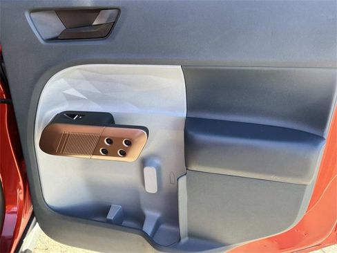 Used 2022 Ford Maverick Lariat w/ Equipment Group 500A Standard image 21