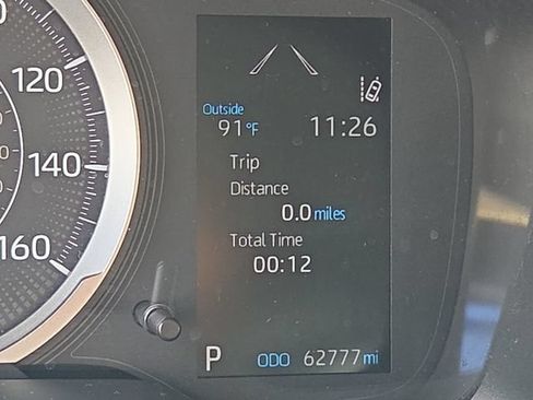 Used 2020 Toyota Corolla LE FWD image 25