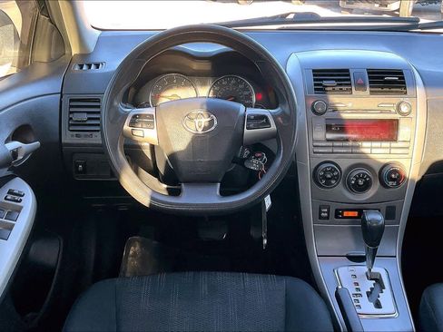 Used 2011 Toyota Corolla S image 5