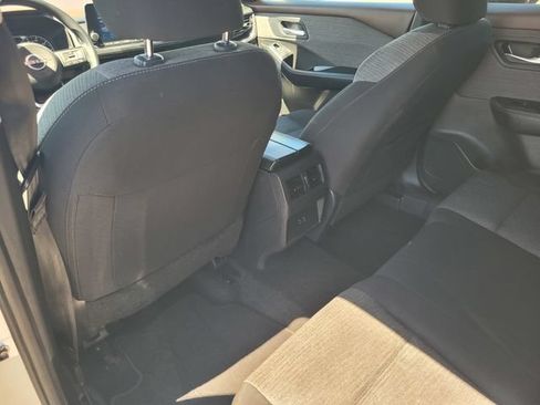 Certified 2023 Nissan Rogue SV FWD image 14