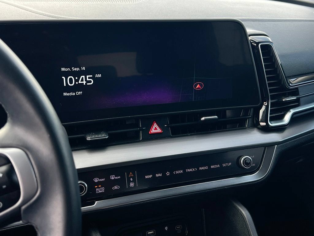 Certified 2023 Kia Sportage EX FWD image 19
