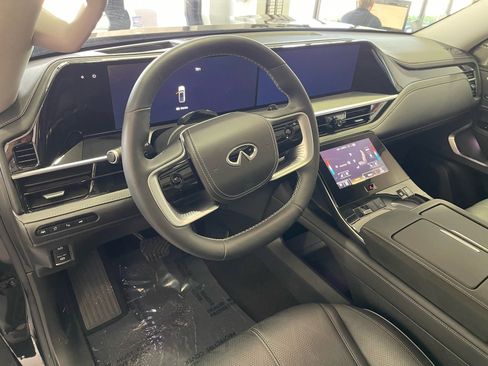 Used 2025 INFINITI QX80 Sensory w/ Exterior Package AWD/4WD image 25