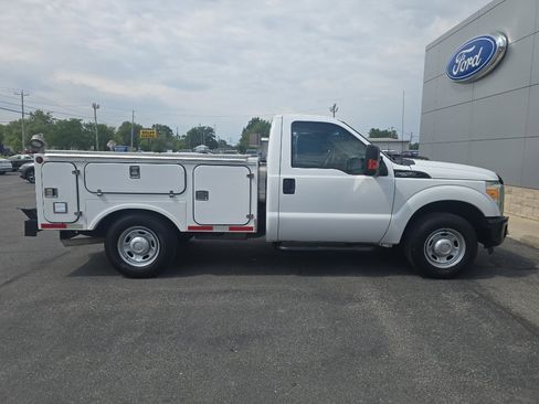 Used 2014 Ford F250 XL w/ Power Equipment Group RWD image 21