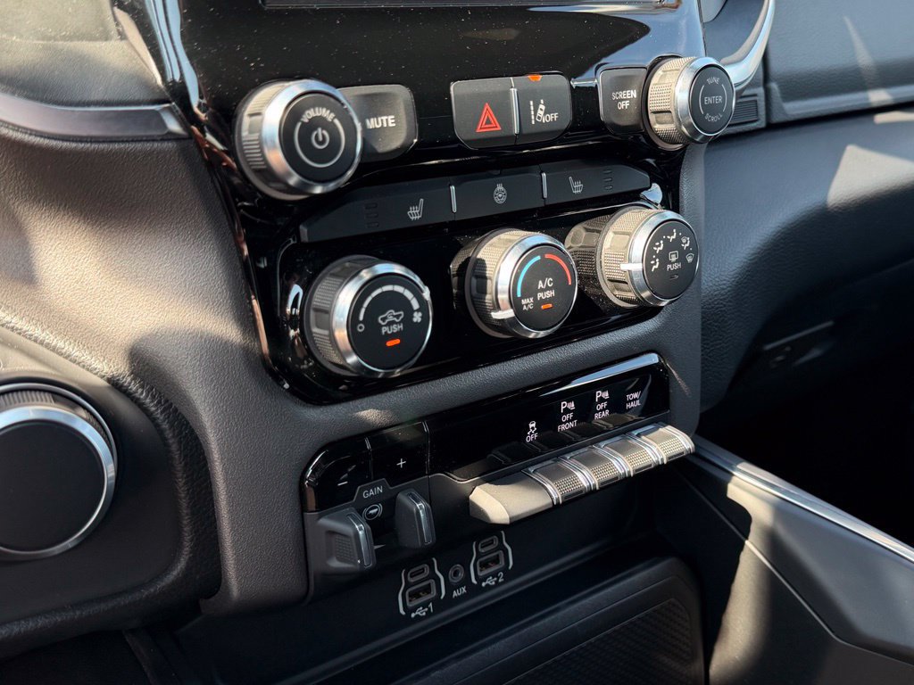 Used 2025 RAM 1500 Big Horn RWD image 22