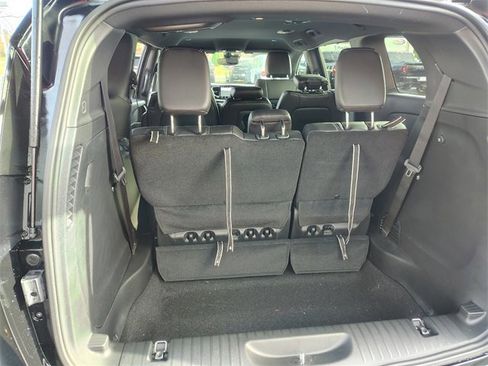New 2026 Chrysler Pacifica Select image 32