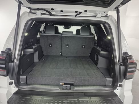 New 2026 Toyota 4Runner 4WD image 15