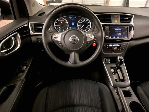 Used 2019 Nissan Sentra SV FWD image 5