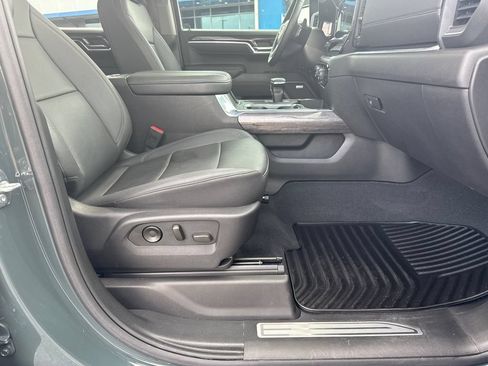Used 2025 Chevrolet Silverado 1500 LTZ w/ LTZ Premium Package AWD/4WD image 14