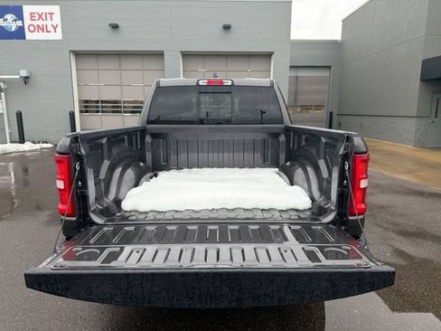 New 2026 RAM 1500 Big Horn AWD/4WD image 24