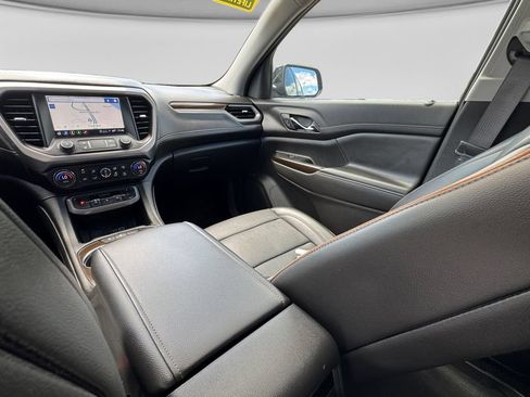 Used 2023 GMC Acadia AT4 w/ Technology Package AWD/4WD image 24