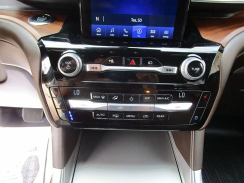 Used 2021 Ford Explorer King Ranch w/ Premium Technology Package AWD/4WD image 15