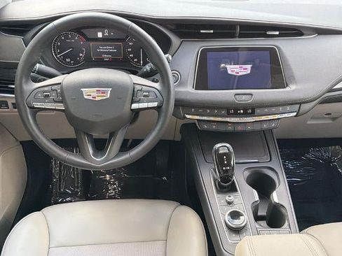 Certified 2023 Cadillac XT4 Premium Luxury FWD image 22