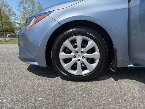 Used 2025 Toyota Corolla LE FWD image 24