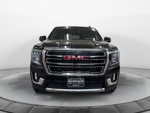 Used 2023 GMC Yukon SLT w/ SLT Premium Package AWD/4WD image 7