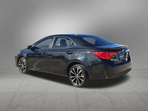 Used 2019 Toyota Corolla L image 4