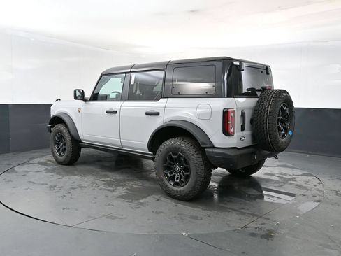 New 2026 Ford Bronco Badlands AWD/4WD image 3