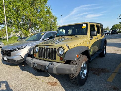 Used 2013 Jeep Wrangler Unlimited Sport AWD/4WD image 9