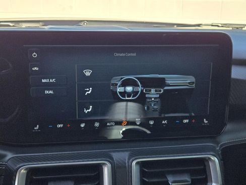 Used 2025 Ford Mustang GT Premium image 12