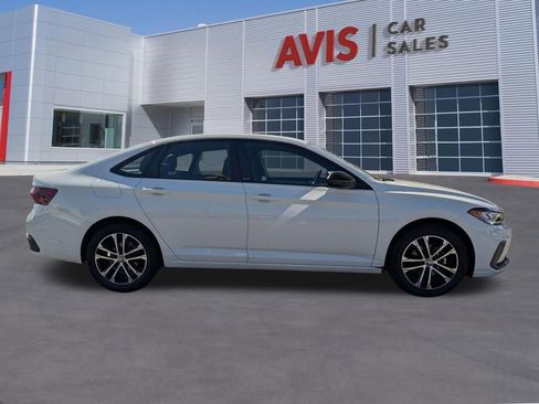 Used 2025 Volkswagen Jetta Sport FWD image 7