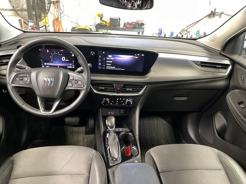Used 2024 Buick Encore GX Preferred w/ Comfort Package AWD/4WD image 18