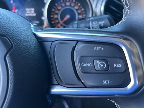 Certified 2021 Jeep Wrangler Unlimited Sahara image 44