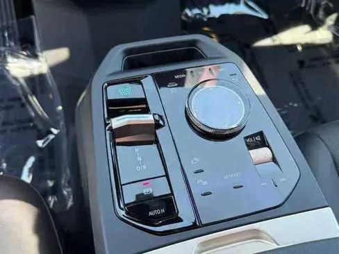 New 2026 BMW iX xDrive45 AWD/4WD image 27