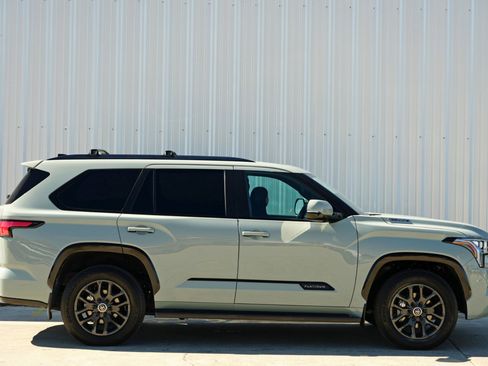 Used 2024 Toyota Sequoia Platinum image 58