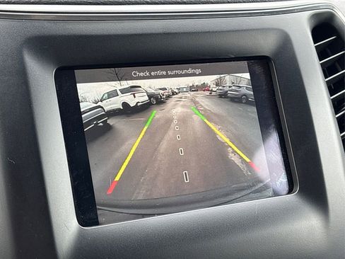 Used 2021 Jeep Cherokee Altitude image 29