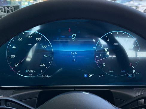 New 2025 Mercedes-Benz C 300 4MATIC Sedan image 5