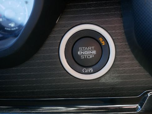 Certified 2022 RAM 1500 Limited image 25