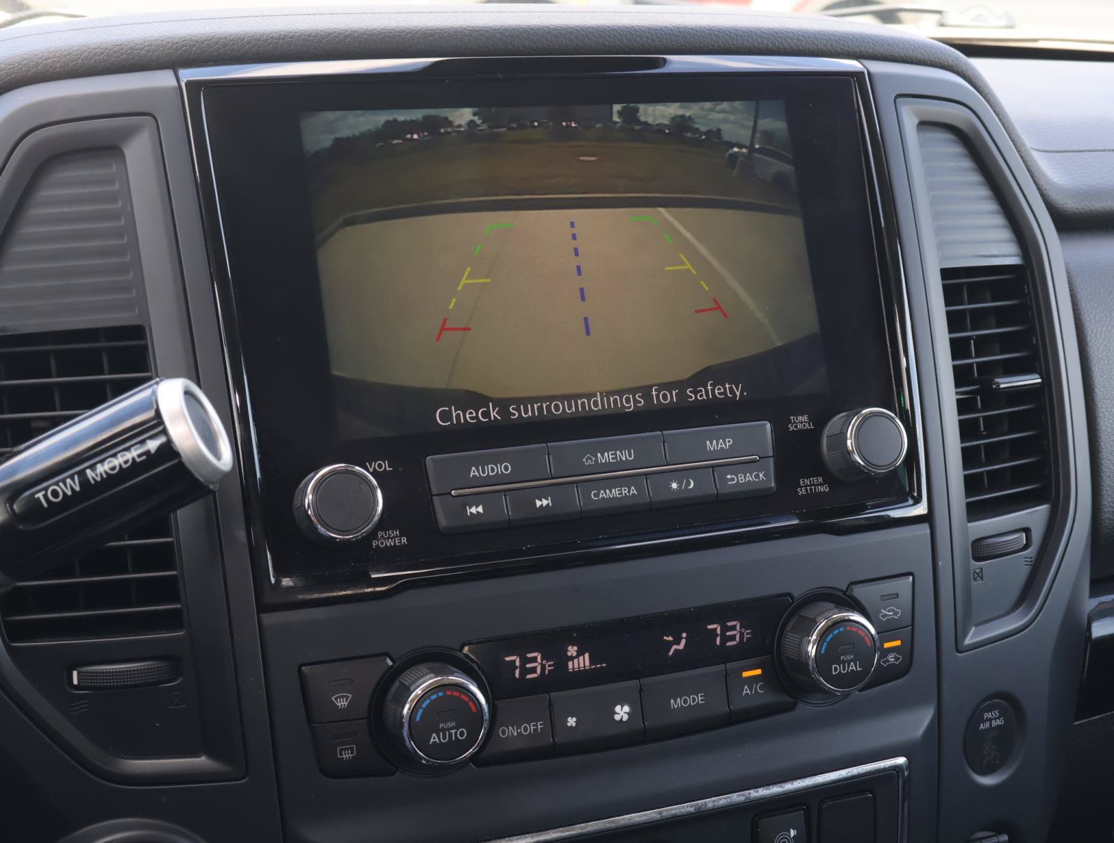 Used 2022 Nissan Titan SV w/ SV Convenience Package RWD image 29
