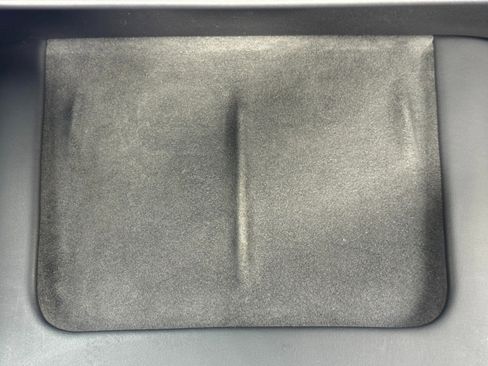 Used 2021 Tesla Model Y Performance image 32