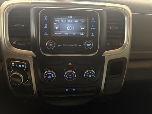 Used 2019 RAM 1500 Classic SLT image 24