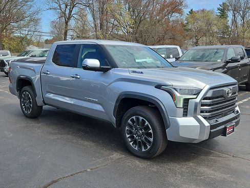 New 2025 Toyota Tundra Limited AWD/4WD image 3
