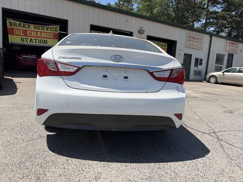 Used 2014 Hyundai Sonata GLS image 8