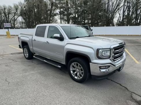 Used 2018 GMC Sierra 1500 SLT w/ SLT Premium Package image 2