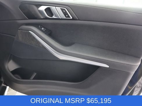 Used 2022 BMW X5 xDrive40i w/ Climate Comfort Package AWD/4WD image 29