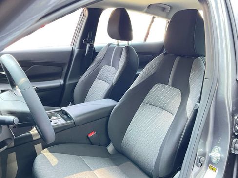 Used 2026 Nissan Sentra SV w/ SV Convenience Package FWD image 28
