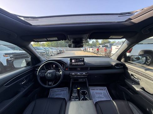 Used 2025 Honda Pilot Black Edition image 20